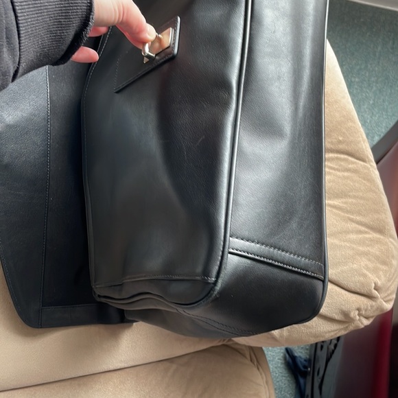 Leather briefcase with compartments - Picture 8 of 13